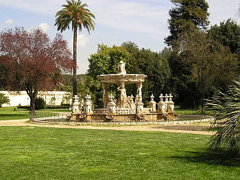 villa_doria_pamphili_fontana_di_fronte_alla_villa