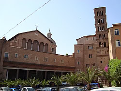 Piazzale_Basilica_SS_Giovanni_Paolo