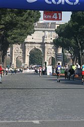 Maratona di Roma2006 arco trionfo