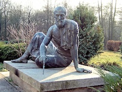 Statua di Archimede al Treptower Park di Berlino