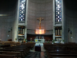 Interno della chiesa di Nostra Signora de La Salette