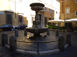 La fontana di piazza san Simeone