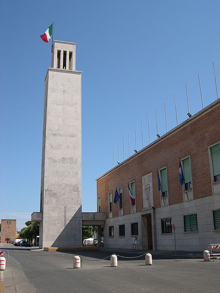 450px-Sabaudia_torre_civica