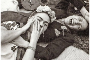 1.Un mondo raro Frida Kahlo e Chavela Vargas internet