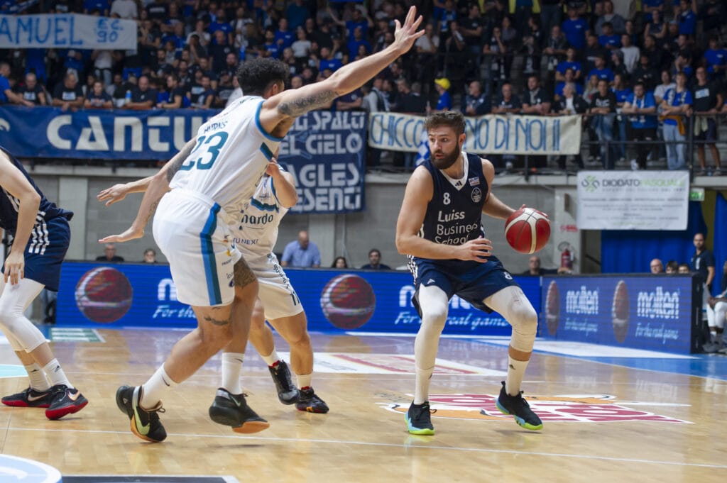 Fallucca a Cantù - Luiss Basket