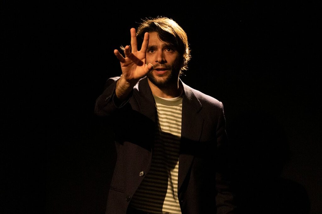 Lo spettacolare ritorno di “Ho rapito Paolo Mieli”