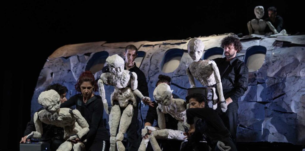 Fabiana Iacozzilli esplora le Ande in “Oltre”