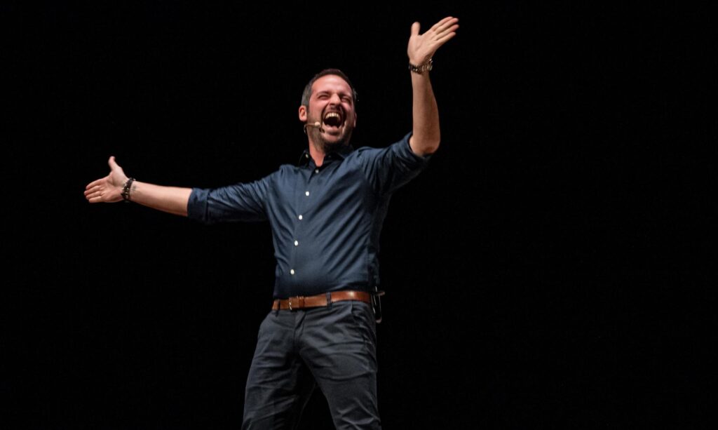 Filippo Caccamo al Teatro Olimpico: l’arte spiega la vita