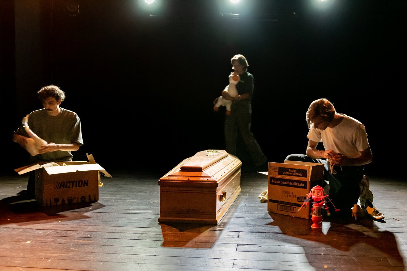 La Singolarità: a Fortezza Est va in scena il dramma degli oggetti