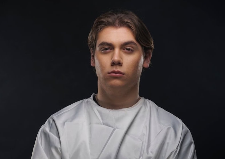 l8217urlo silenzioso di halley fuori il nuovo singolo blackout da Ezrome.it l8217urlo silenzioso di halley fuori il nuovo singolo blackout