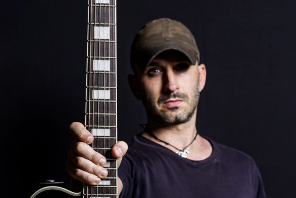 Claudio Scorcelletti pubblica Stamyna: il nuovo album strumentale tra rock e orchestrazioni