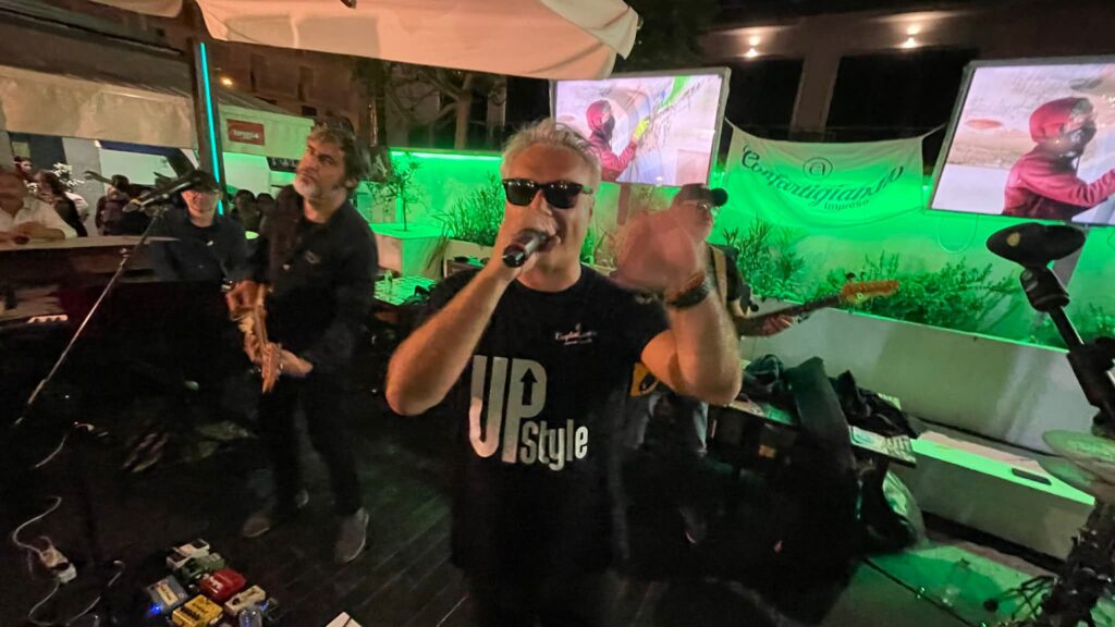Seconds Reloaded in concerto all'Hard Rock Cafe di Roma