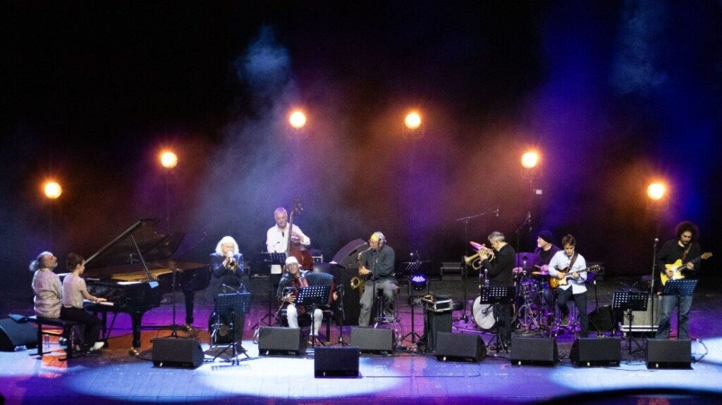 Stefano Bollani porta Tutta Vita Live All Stars all'Auditorium Parco della Musica