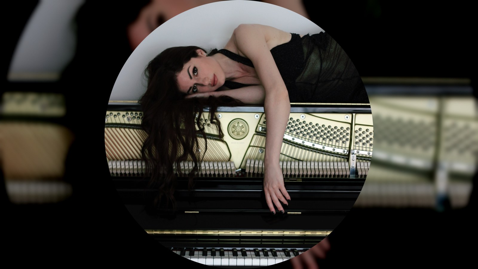 Out of Reality: il concerto al piano di Alessandra Toni al Teatro Ivelise